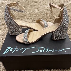Betsey Johnson Sparkling Silver and Cream Heels